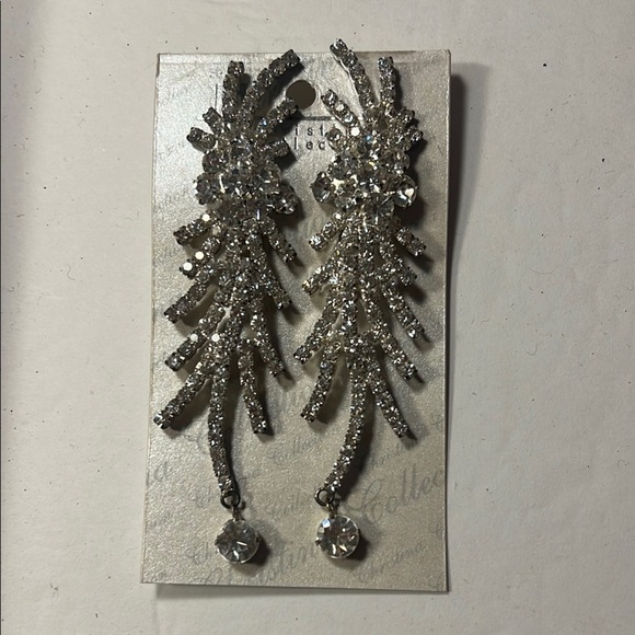 NWT Elegant Silver Crystal Rhinestone Earrings Clip On - Picture 3 of 15